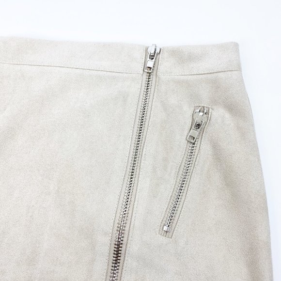 UO Six Crisp Days Glesga Velvet Mini Zip Skirt - Picture 4 of 9